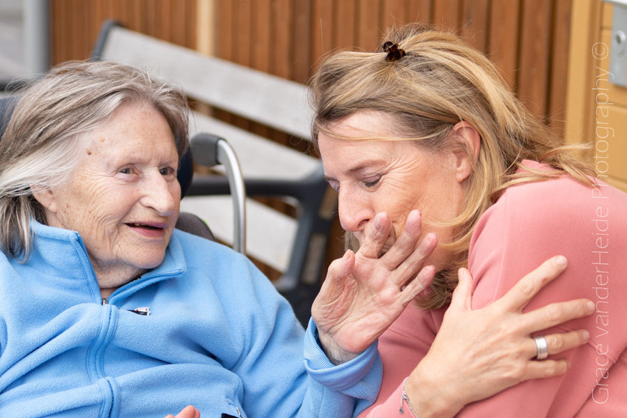 Werkgevers moeten zich beter bewust zijn van de impact van mantelzorg en rouw op werknemers